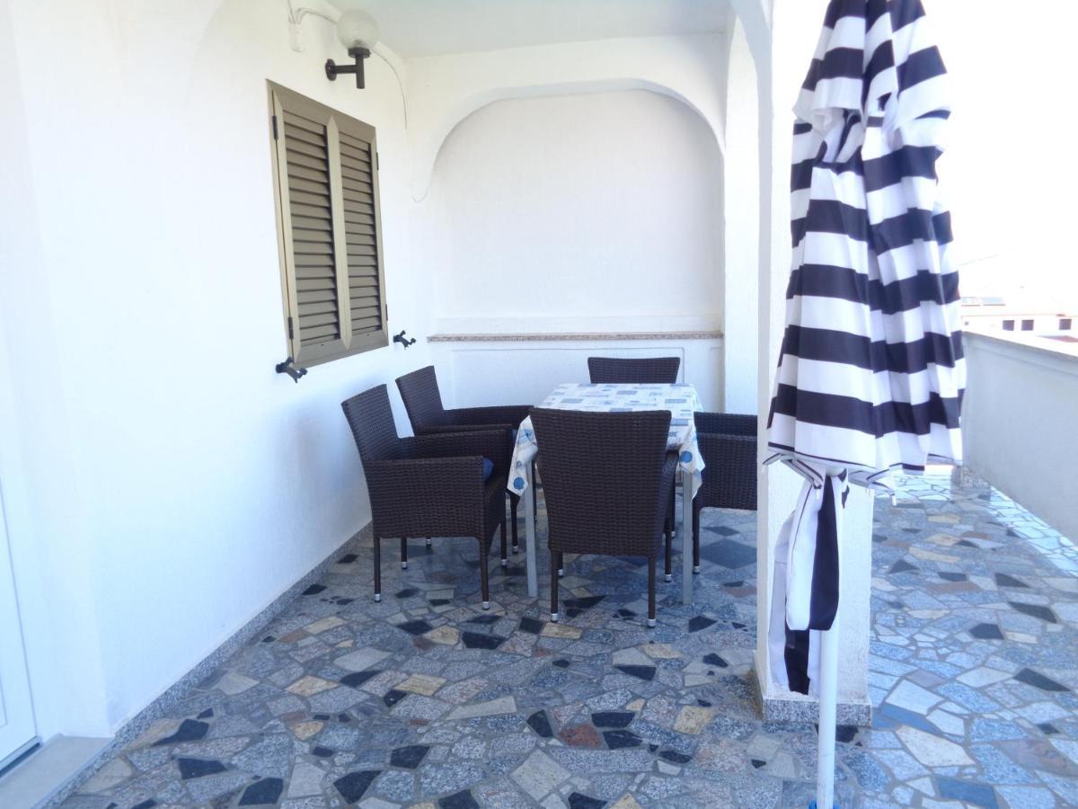 Apartments Marina Lopar Luaran gambar